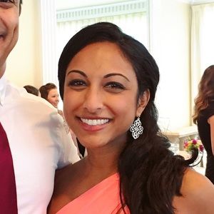 Meet your Posher, Sheara